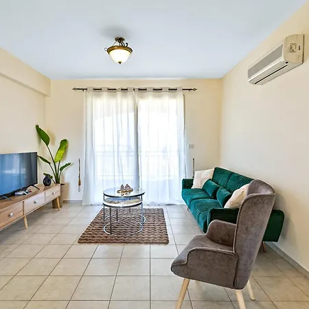 Royal Seacrest Amazing Location 2 Bed Apartment By Vichy Holidays Paphos Exterior photo