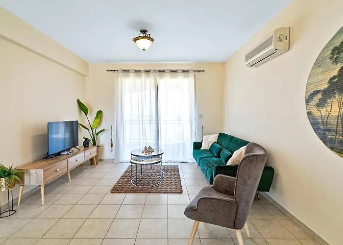 Royal Seacrest Amazing Location 2 Bed Apartment By Vichy Holidays