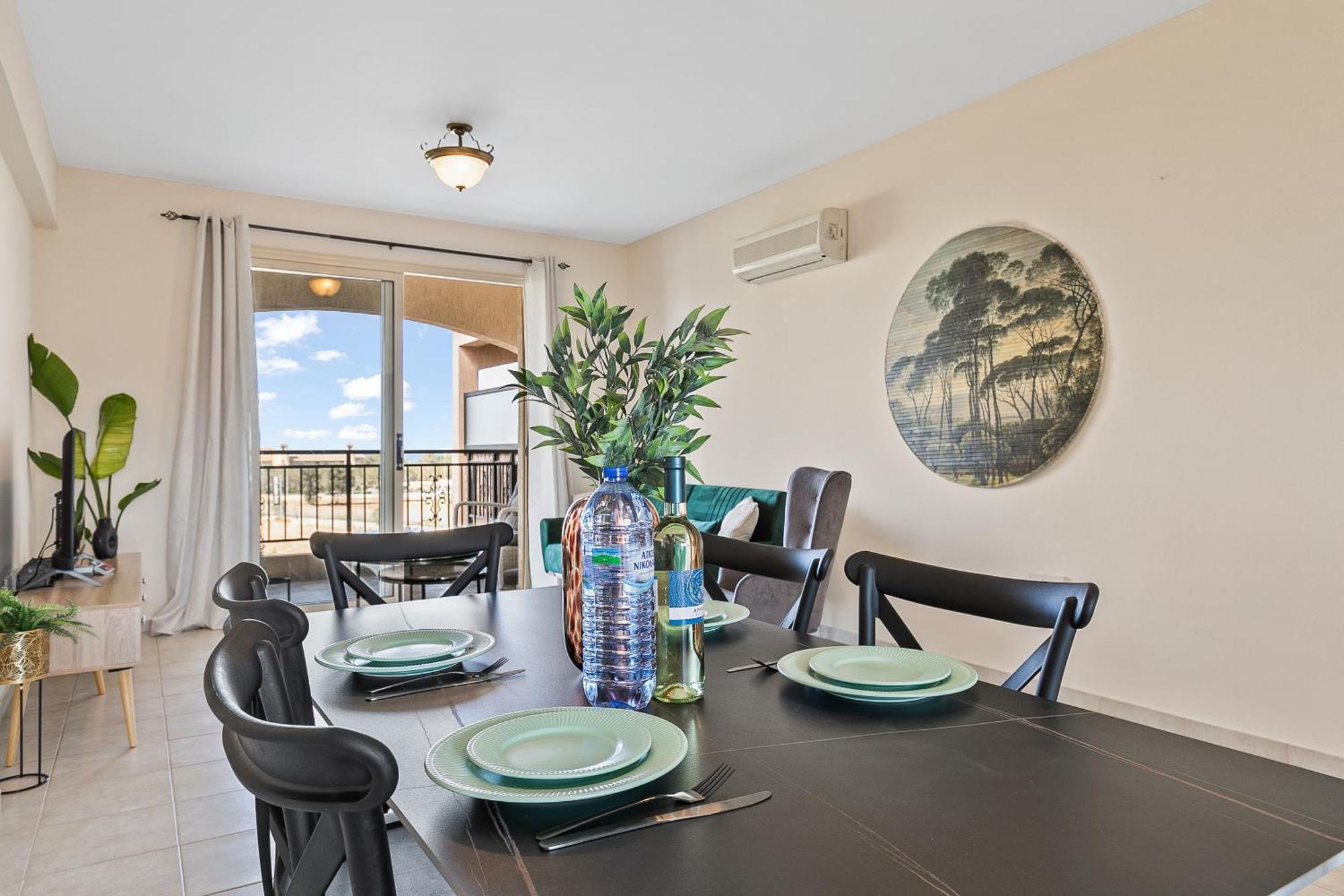 Royal Seacrest Amazing Location 2 Bed By Vichy Holidays Paphos