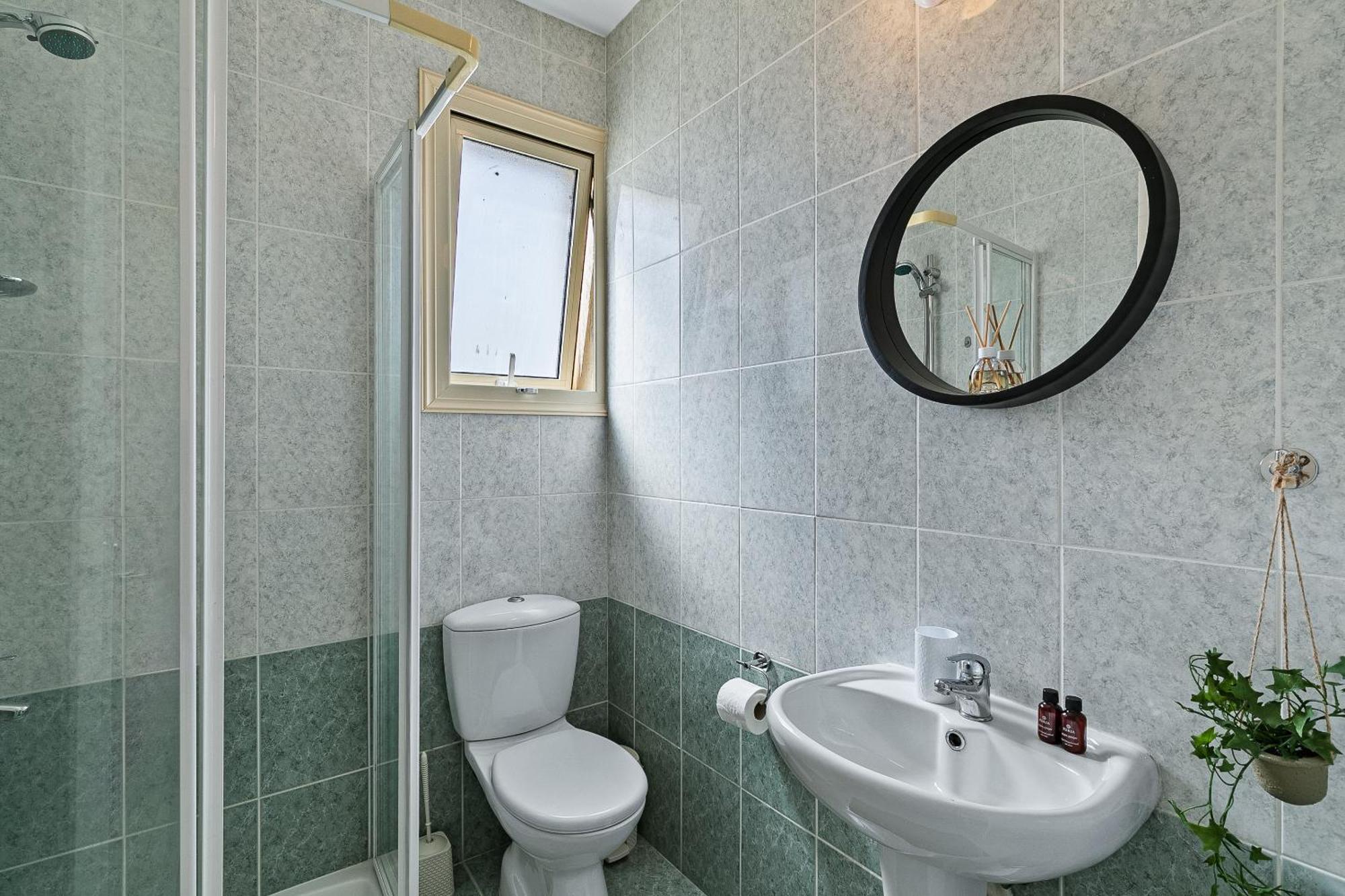 Royal Seacrest Amazing Location 2 Bed By Vichy Holidays *