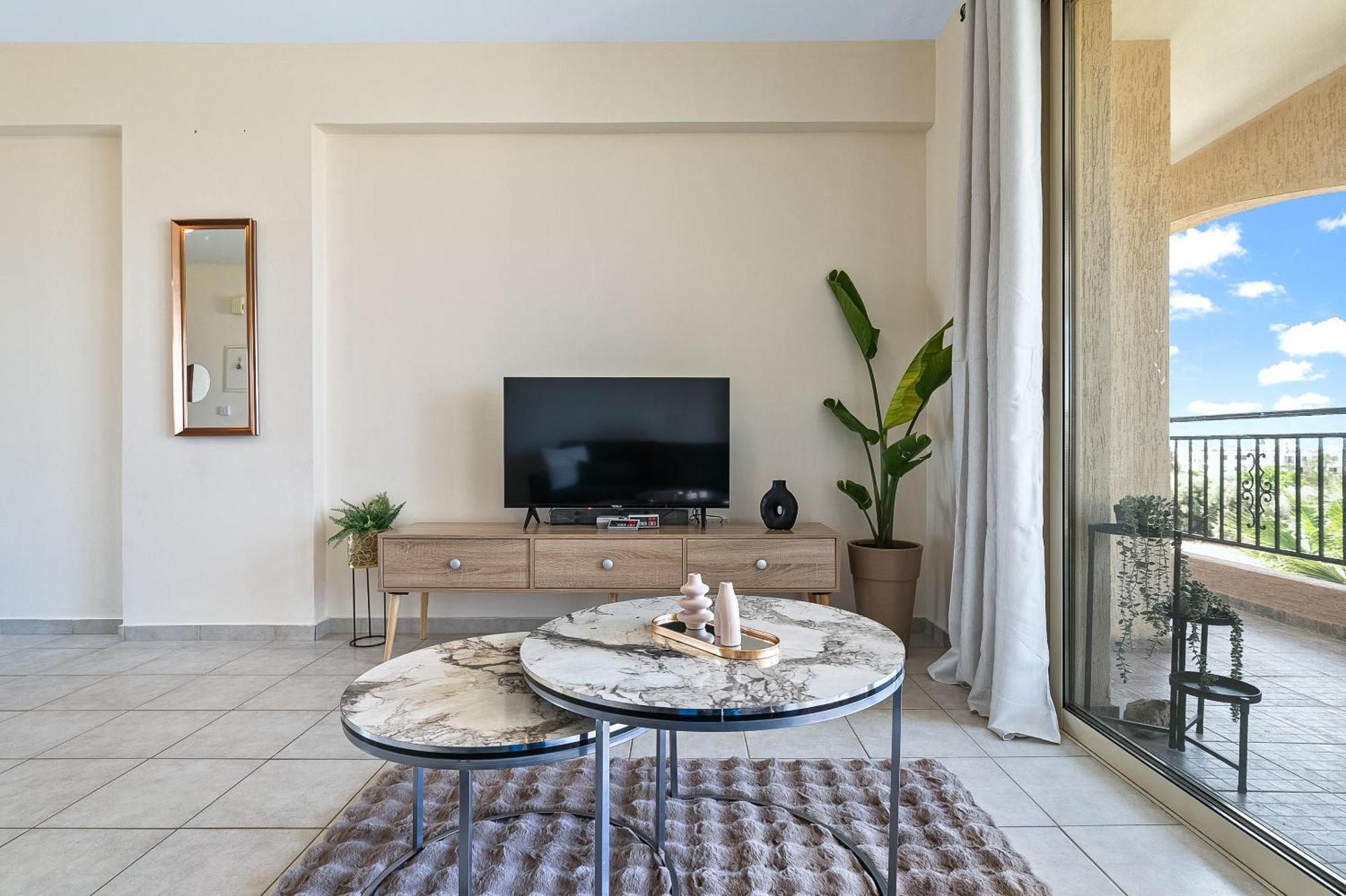 Apartment Royal Seacrest Amazing Location 2 Bed By Vichy Holidays Paphos